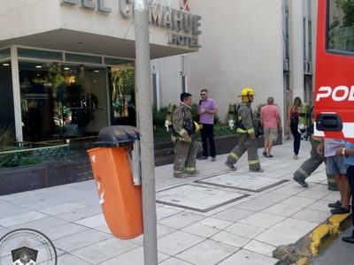 Un hotel céntrico de Neuquén registró un incendio esta mañana