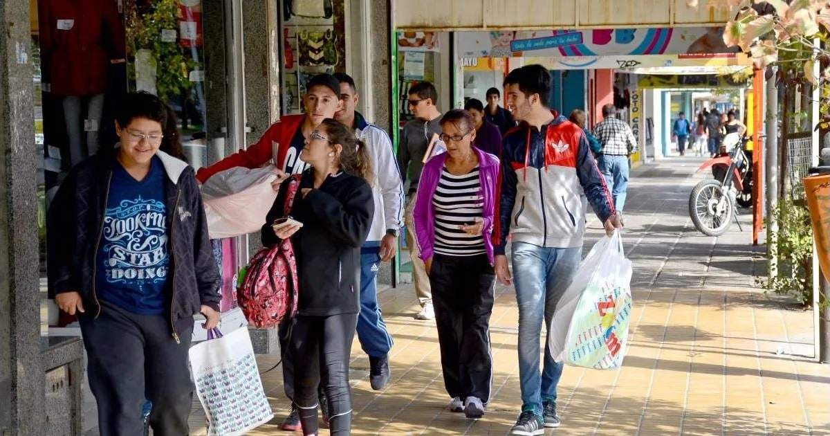 El acatamiento del paro en comercios de Neuquén y Plottier fue casi nulo. Fuente: (Facebook)