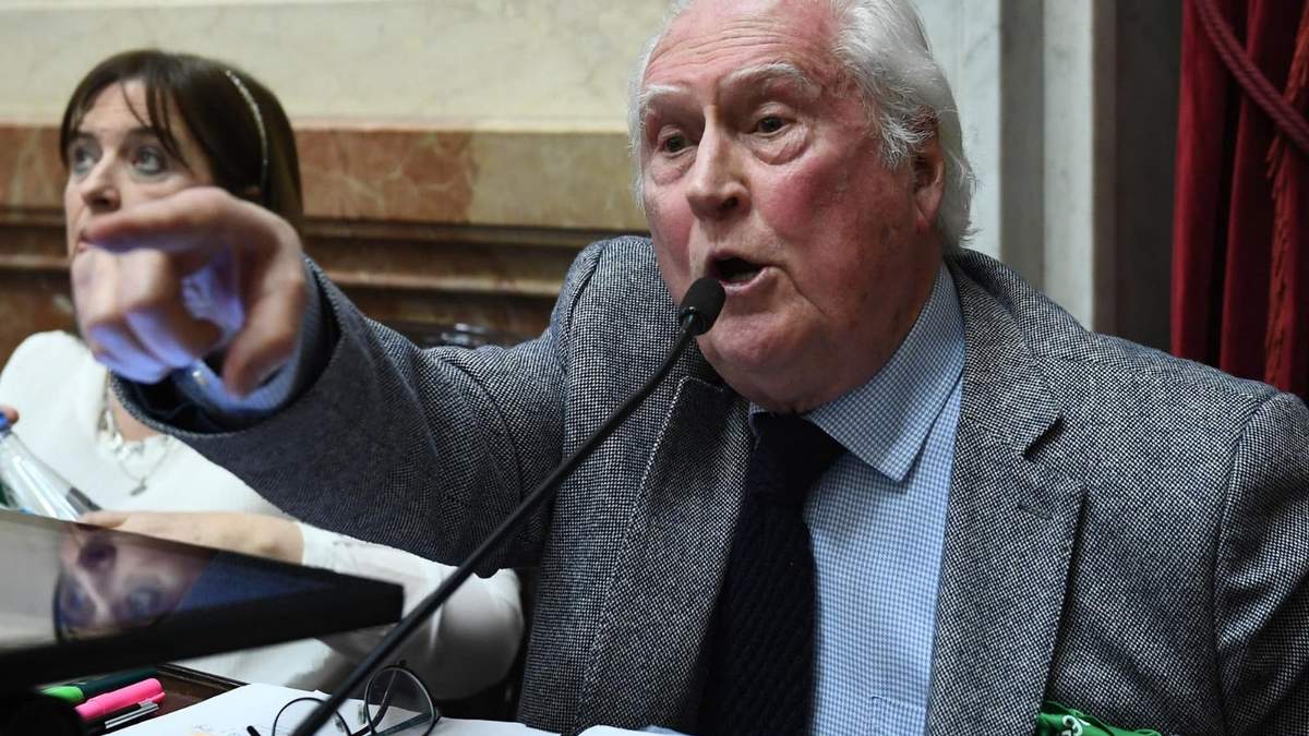 Pino Solanas, en el debate por la IVE en 2018. Fuente: (Twitter)