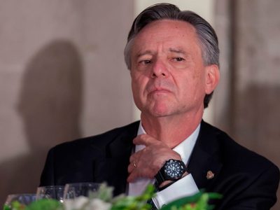 La causa grave: el desdén por la Constitución