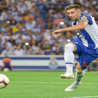 Con Herrera como capitán, el Porto rescata el empate ante el Schalke 04 en la Champions League
