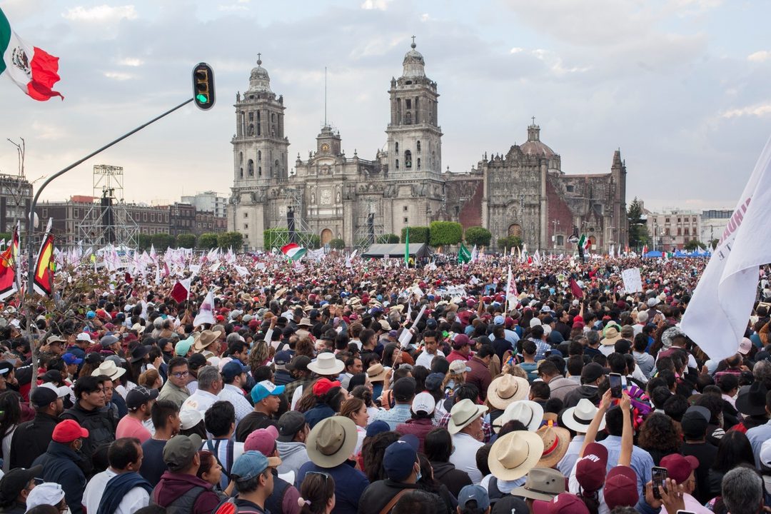 Mitin Foto J. Raúl Pérez