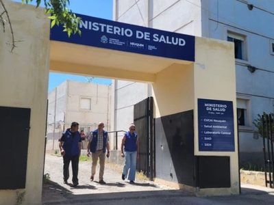 Presunto ejercicio ilegal de la enfermería: secuestraron la computadora de la titular del SIEN