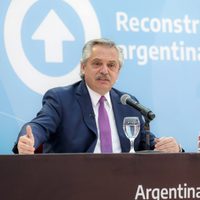 Alberto Fernández: "El Estado asumió la responsabilidad de legislar y proteger la vida de la mujer"