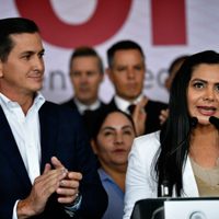 Sheinbaum da la bienvenida a senadores del PRD que se pasaron a Morena