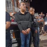 Por feminicidio de Yaretzy, menor de 12 años, retienen y amarran a alcalde hidalguense