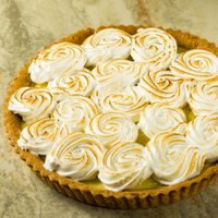 Lemon pie con pistachos: llevá a otro nivel tu postre de las juntadas con esta receta tan rica como original