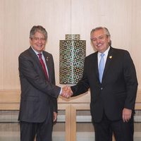 En medio de la campaña electoral, Alberto Fernández hace un viaje internacional: qué hará en Ecuador