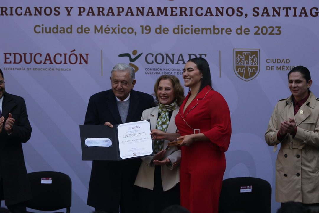 Entrega del Premio Nacional de Deportes a Alejandra Valencia
