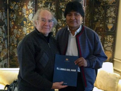 Evo Morales fue postulado al Premio Nobel de la Paz por Pérez Esquivel