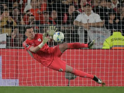 Inigualable: el impresionante récord que tiene Franco Armani en los penales