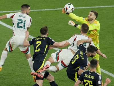 Barnabás Varga se encuentra estable tras sufrir golpe en la cabeza durante el partido de Hungría