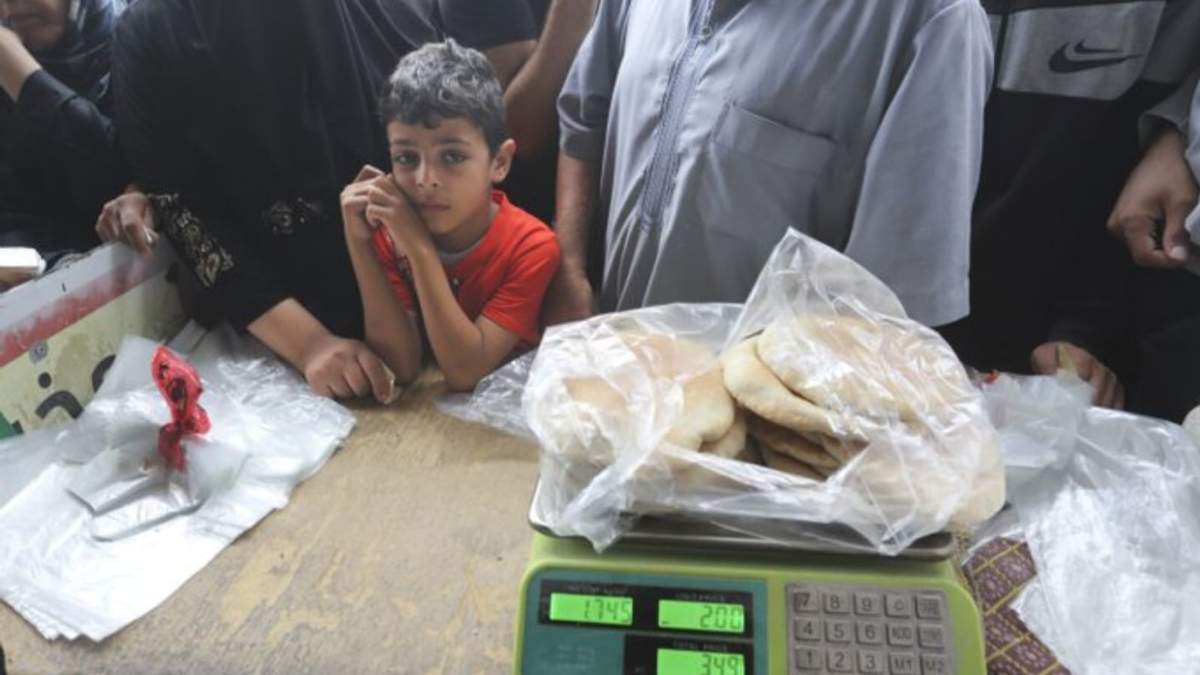 Los niños padecen los ataques de Israel contra la Franja de Gaza