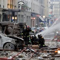 Duro enfrentamiento en una protesta entre bomberos y policías en Francia