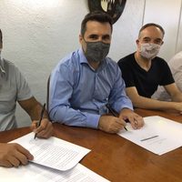 Darío Martínez anunció obras de gas para familias de Río Negro