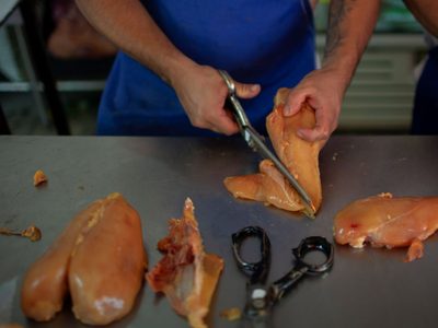Pollo y carne de res empujan la inflación en mayo