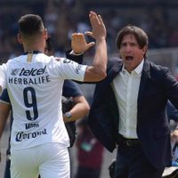 Pumas rescata punto ante Monarcas al empatar 2-2 en CU