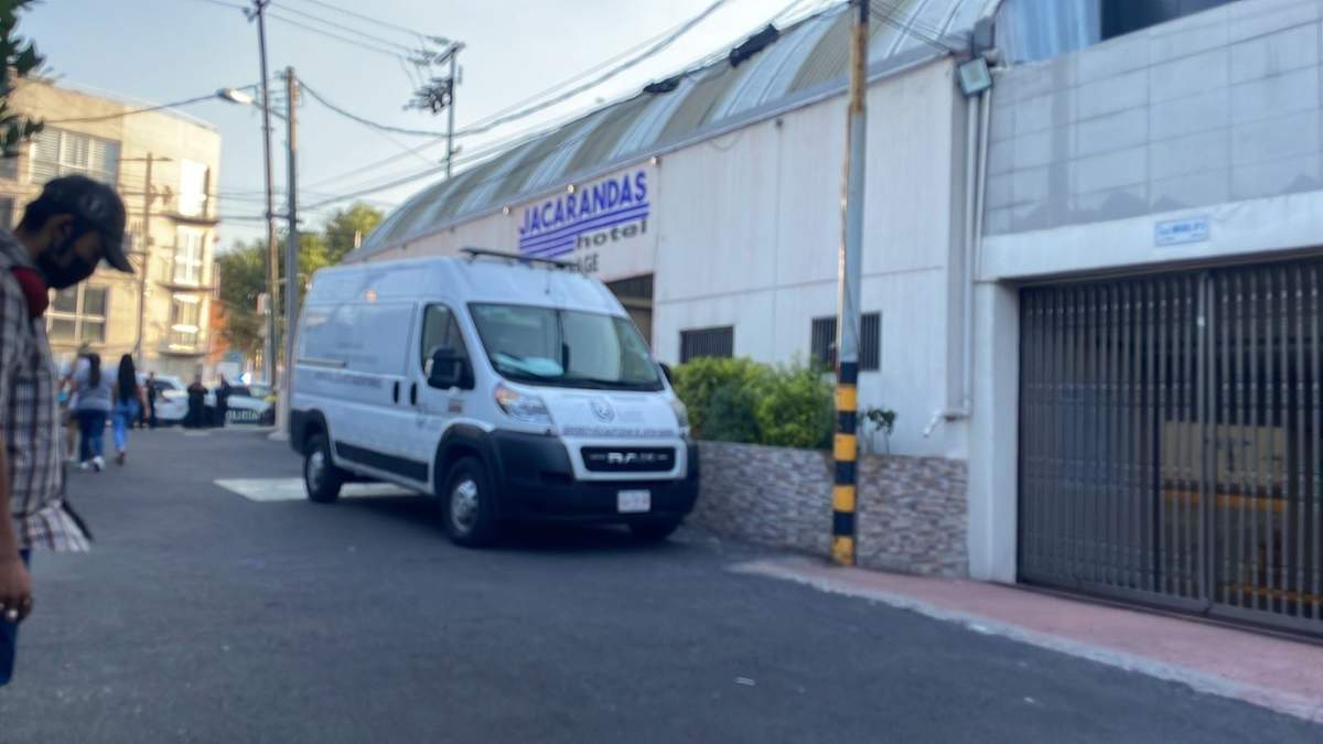Feminicidio en el hotel Jacarandas