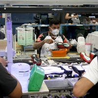 Actividad industrial detuvo desplome en junio pero sigue en terreno negativo