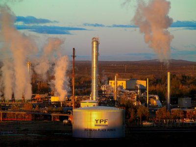 Paro en refinerías: el Ministerio de Trabajo dictó la conciliación obligatoria