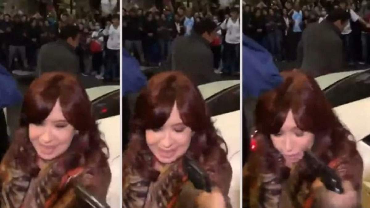 El momento en el que intentan asesinar a CFK. Fuente: (Facebook)