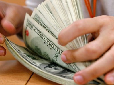 Sigue subiendo el dólar blue y ya está a $136