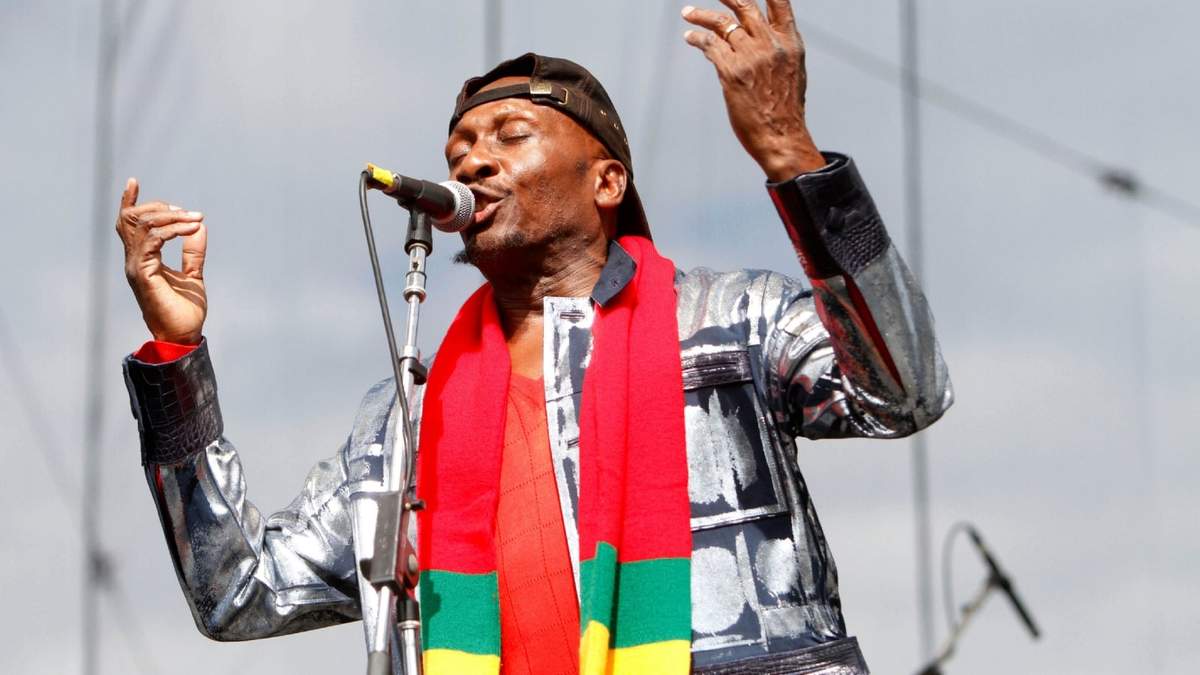 El cantante Jimmy Cliff se presenta en The Climate Rally, un concierto del Día de la Tierra, en el National Mall en Washington, el domingo 25 de abril de 2010