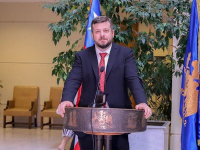 El libertario que saltó de YouTube al congreso y busca la presidencia de Chile