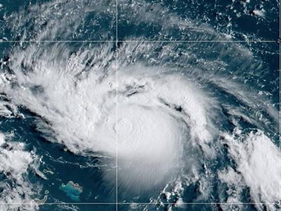 EU espera un huracán en la costa del golfo de México, con marejada ciclónica potencialmente mortal