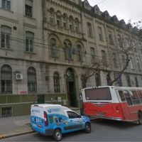 Explotó un experimento de química en un colegio en Palermo: cuatro alumnos fueron internados