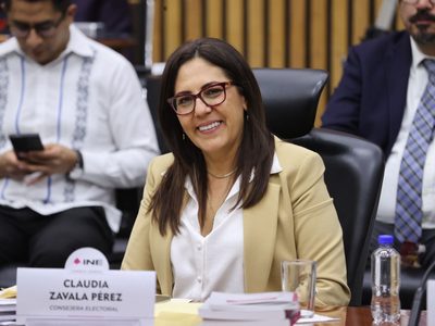Consejera electoral Claudia Zavala denuncia retrocesos de AMLO: fin a autónomos y elección judicial