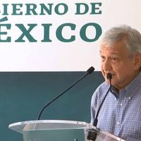 López Obrador reconoce déficit de 123 mil médicos generales