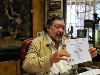 Hank Rhon presume calificación de 10 en curso de perspectiva de género que le ordenó tomar el TEPJF