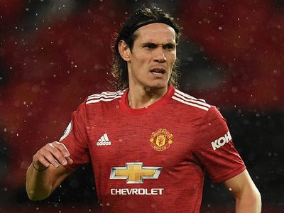 La insólita situación que complica a Edinson Cavani