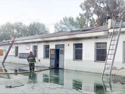 Los adolescentes acusados de incendiar la escuela 233 aseguraron que "se les escapó el fuego"