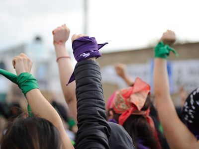 Irmgard Emmelhainz y la revisión del feminismo como forma de resistencia