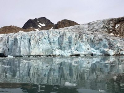 La ola de calor provoca que la capa de hielo de Groenlandia se derrita más rápido