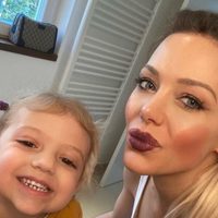 Imperdible: Emma, la hija menor de Evangelina Anderson, protagonizó un desopilante show de gestos
