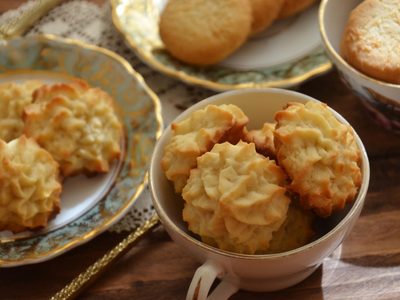 Con 1 sola receta, 3 postres distintos: prepará esto para la próxima juntada y no gastes fortuna en la panadería