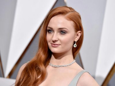 Radiante: así luce Sophie Turner en una de sus primeras salidas después de dar a luz