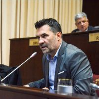 Darío Martínez denunció que el gobierno provincial ya tomó deuda por más de 700 millones de dólares