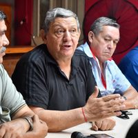 Funcionarios chubutenses despidieron al diputado Ángel Chiquichano