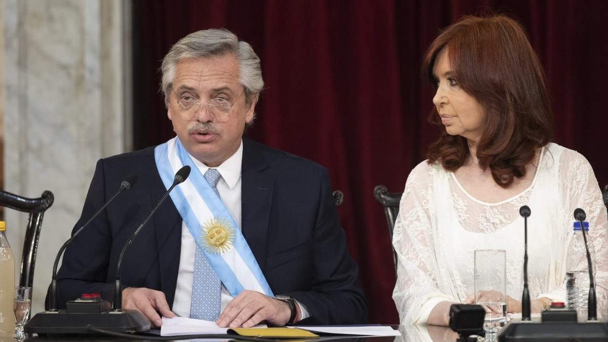 Alberto y Cristina Fernández. Foto (Twitter).