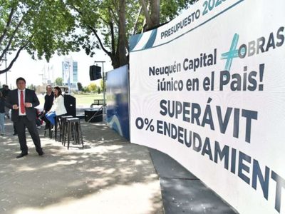 Superávit, gasto de personal y deudas en Neuquén: verdades oficiales o mentiras que se instalan