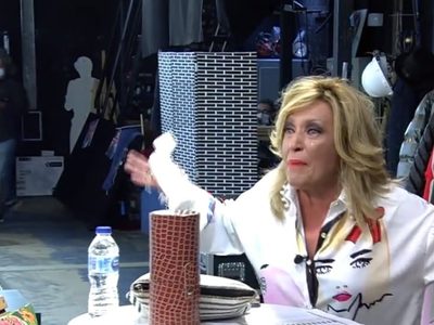Lydia Lozano enloquece y abandona el plató de "Sálvame": llantos, gritos y problemas para respirar