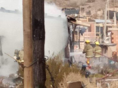 Vecinos de Casimiro Gómez reclaman servicios básicos para evitar nuevos incendios de casillas
