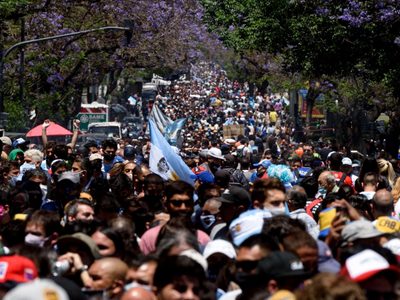 Efecto Maradona: comenzaron los rebrotes de coronavirus en el AMBA