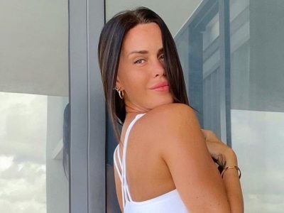 Con una postal boca abajo, Natalie Weber se ganó todos los aplausos de sus seguidores