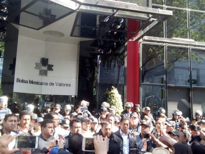 La CNTE pide ayuda a CNDH y ONG para reanudar diálogo sobre reforma educativa