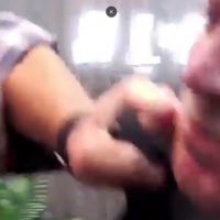 Un conductor y un sindicalista terminaron a las piñas en un canal de streaming